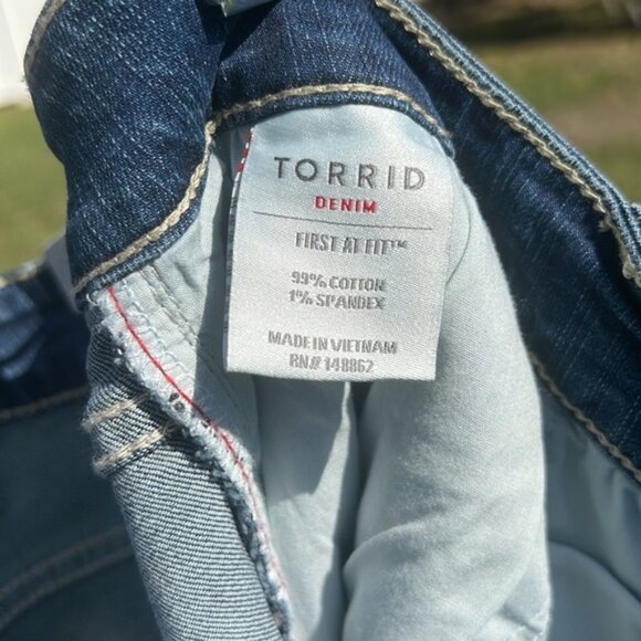 #m New Torrid slim boot denim jeans - Picture 13 of 14